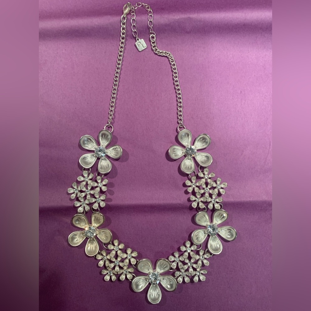 PARK LANE Key West Floral Silver Necklace with Gems